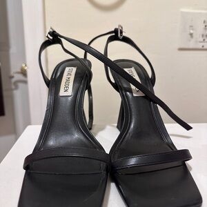 SOLD - Steve Madden Black Women's Sandals
